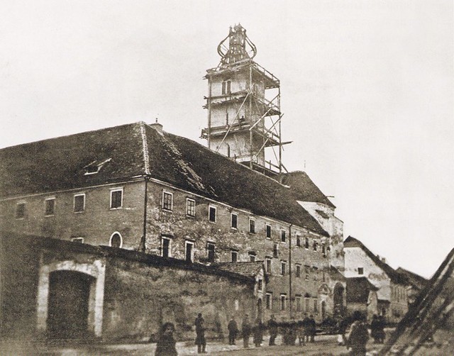 Kaptol 1880. godine, franjevački samostan nakon potresa